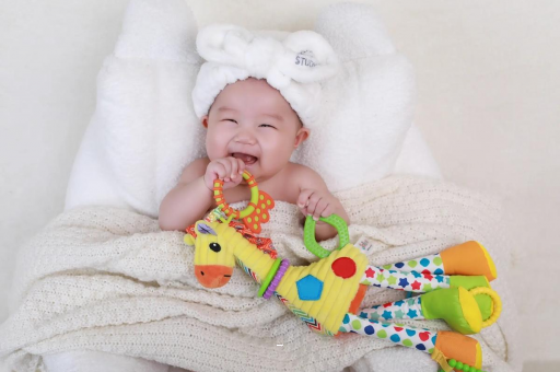 武汉宝宝眼眶发红